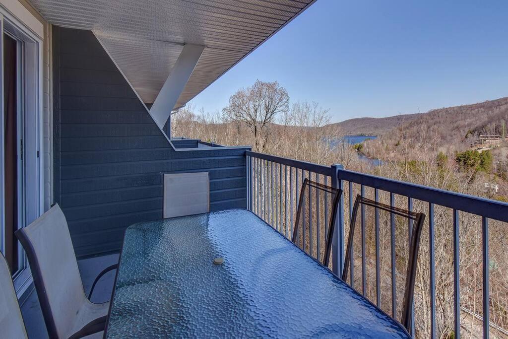 Charming Tremblant 1 Bedroom With Pool And Hot Tub Mont-Tremblant Exterior photo